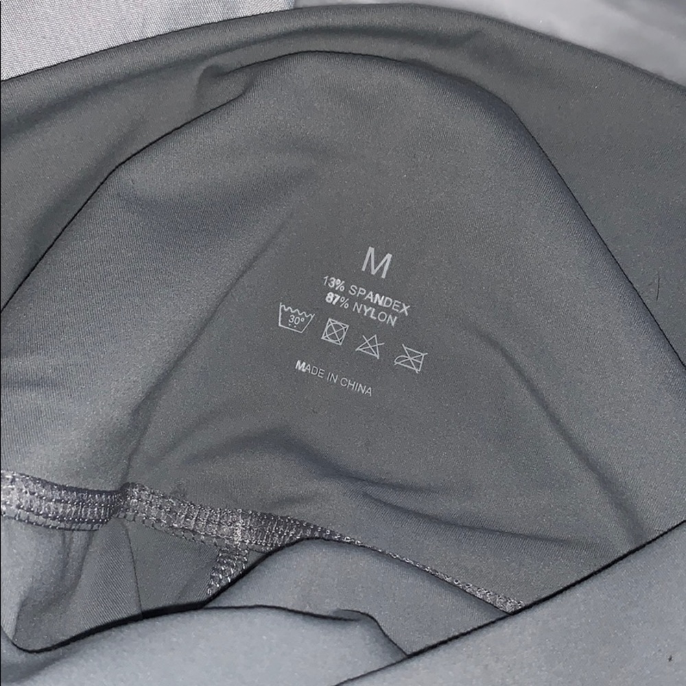 NVGTN Mist Signature Leggings - Picture 2 of 5